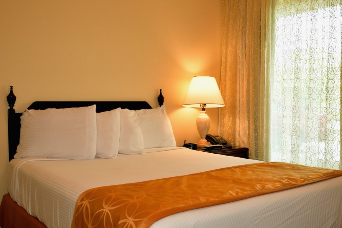 bedroom in hotel in Townsend TN