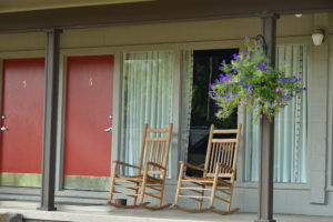 rockers outside room at Townsend Gateway Inn