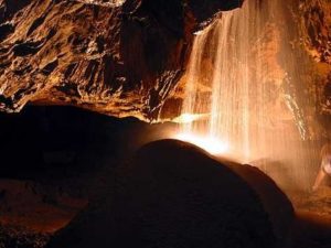 Tuckaleechee Caverns in Townsend TN