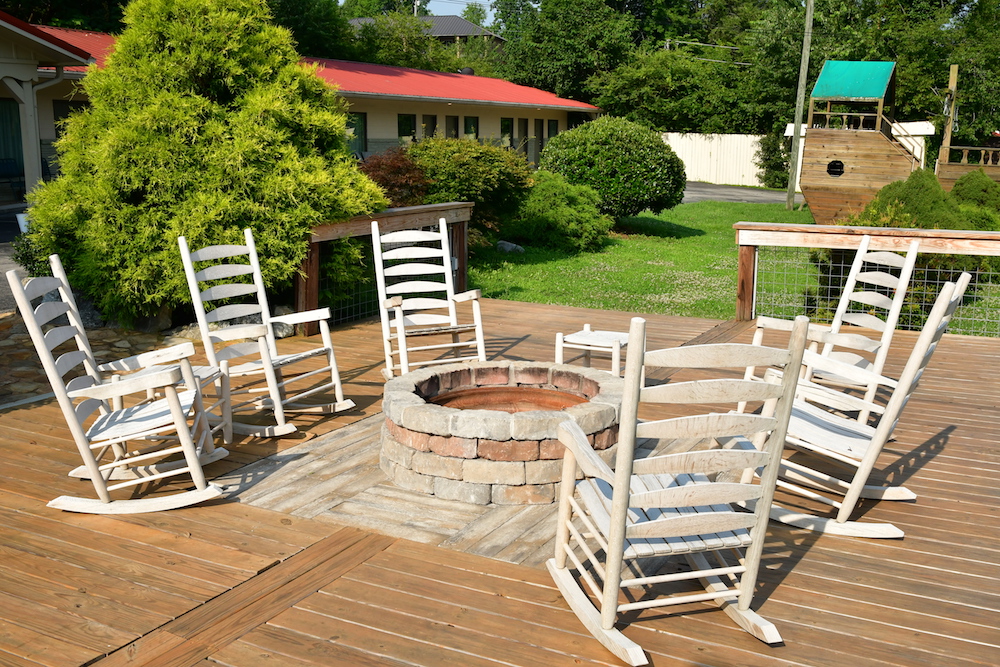 Outdoor fire pit area at Townsend Gateway Inn