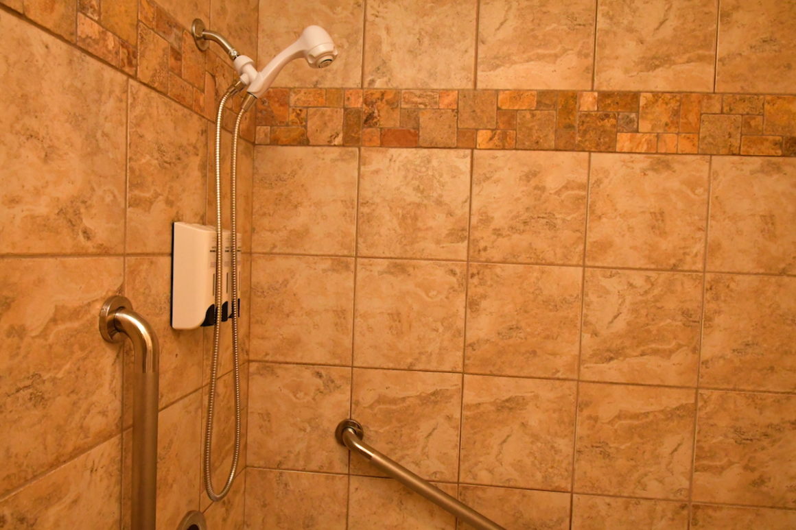 shower in guest room at Townsend Gateway Inn