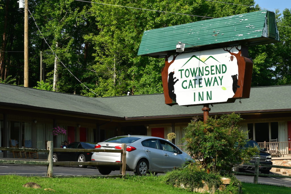 image from outside of teh hotel Townsend Gateway Inn